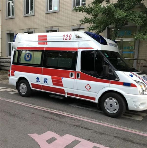 元氏选择我们的救护车出租,开启安心转院之旅